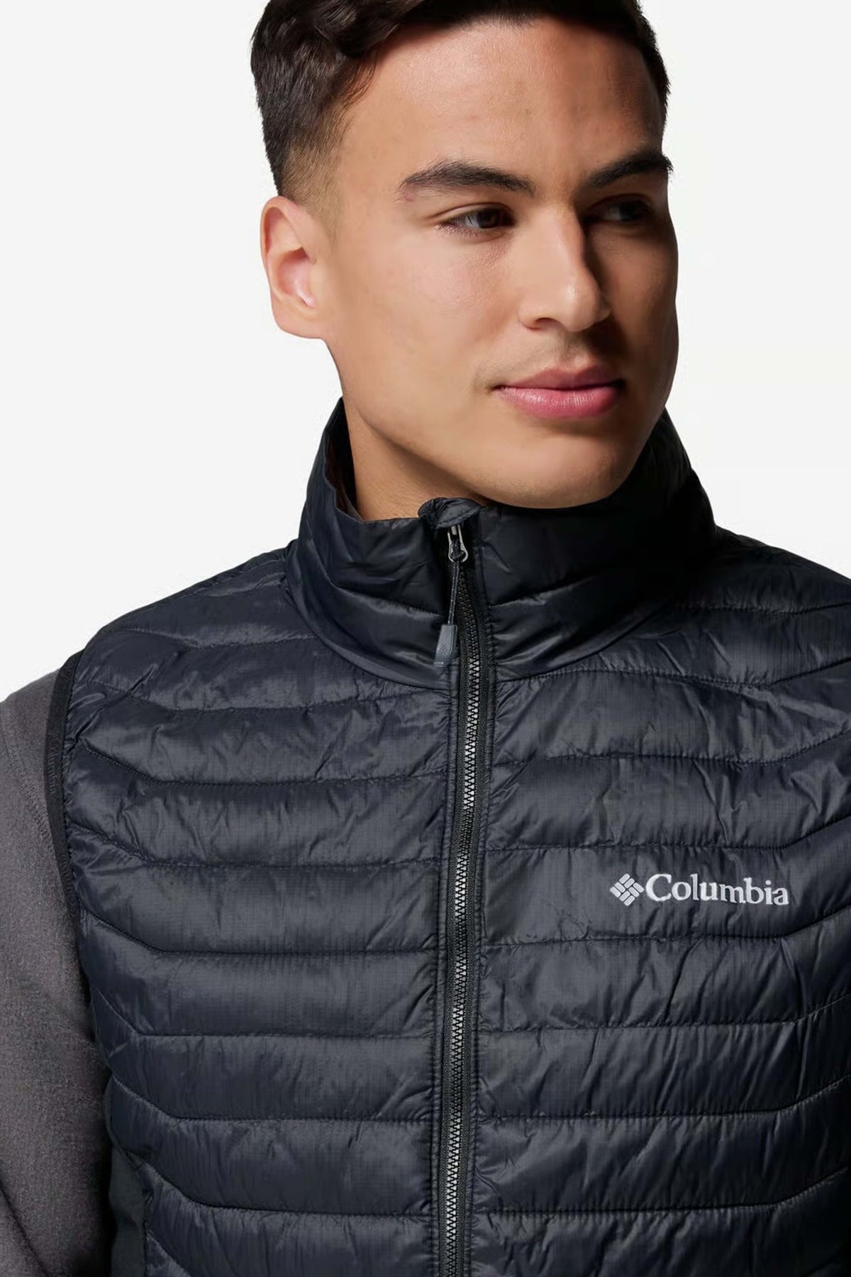 COLUMBIA POWDER PASS HYBRID VEST en color NEGRO  (2)