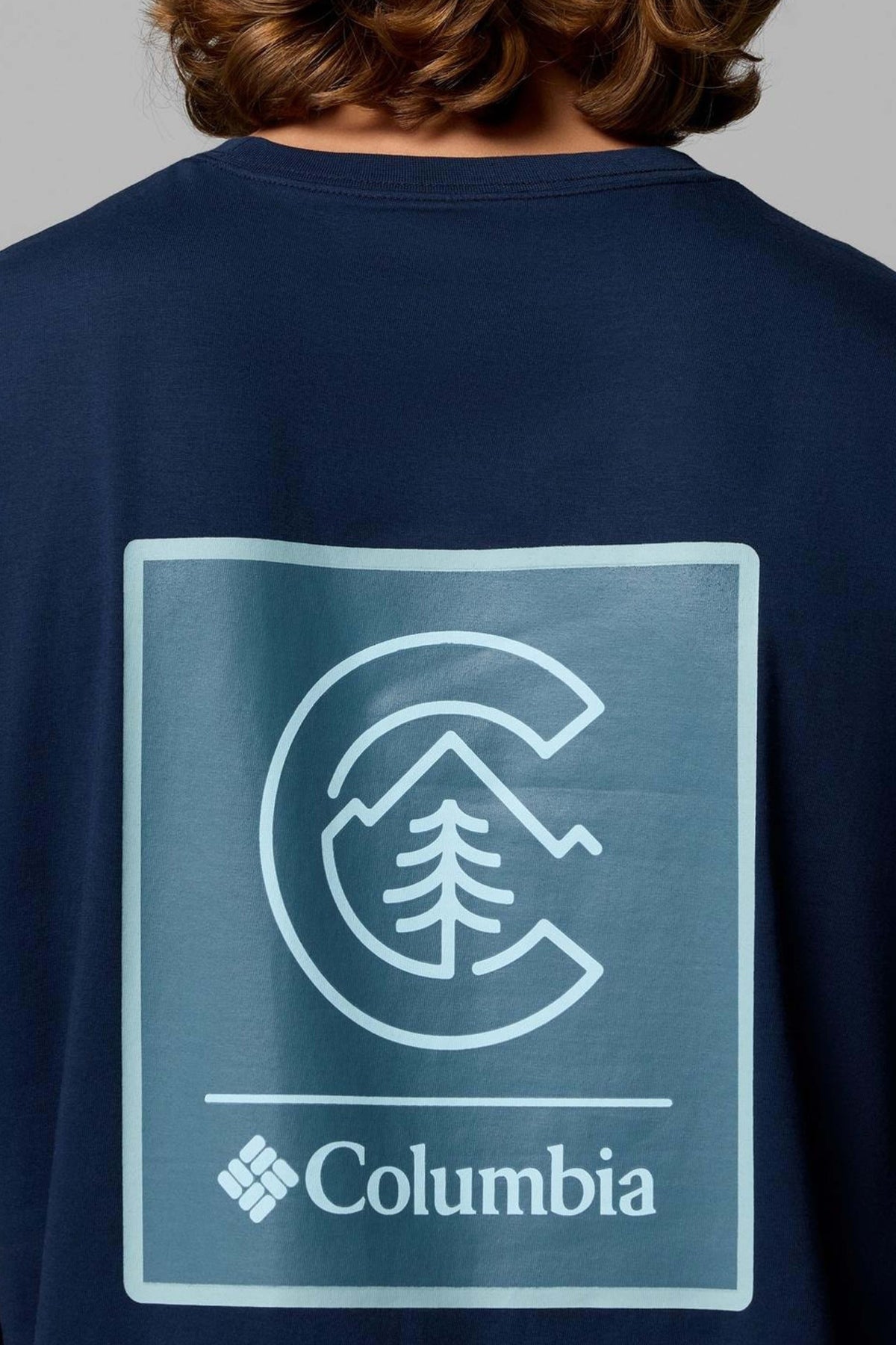 COLUMBIA CSC LOGO BACK TEE en color AZUL  (3)