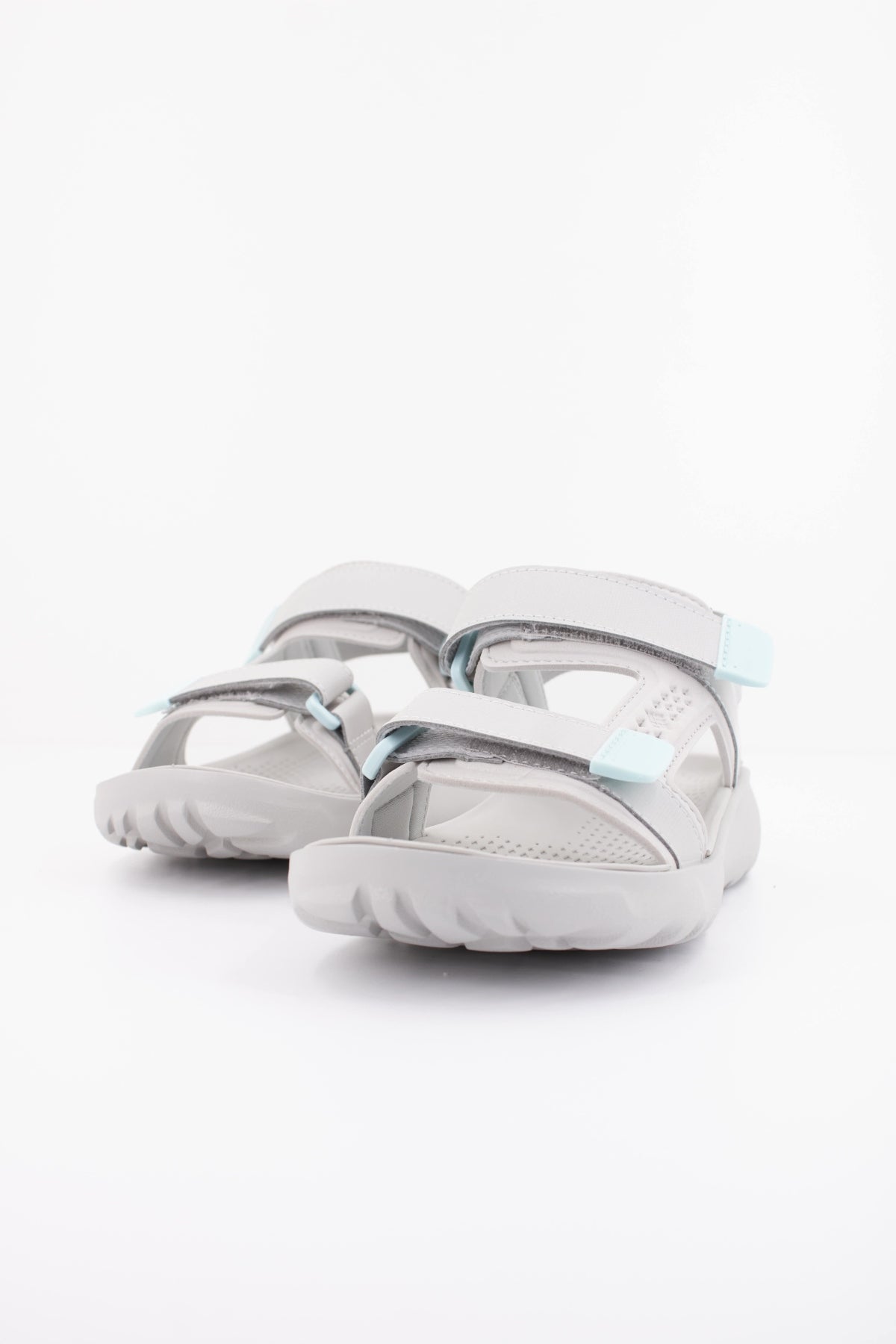 COLUMBIA PEAKFREAK ROAM SANDAL WM en color GRIS  (2)