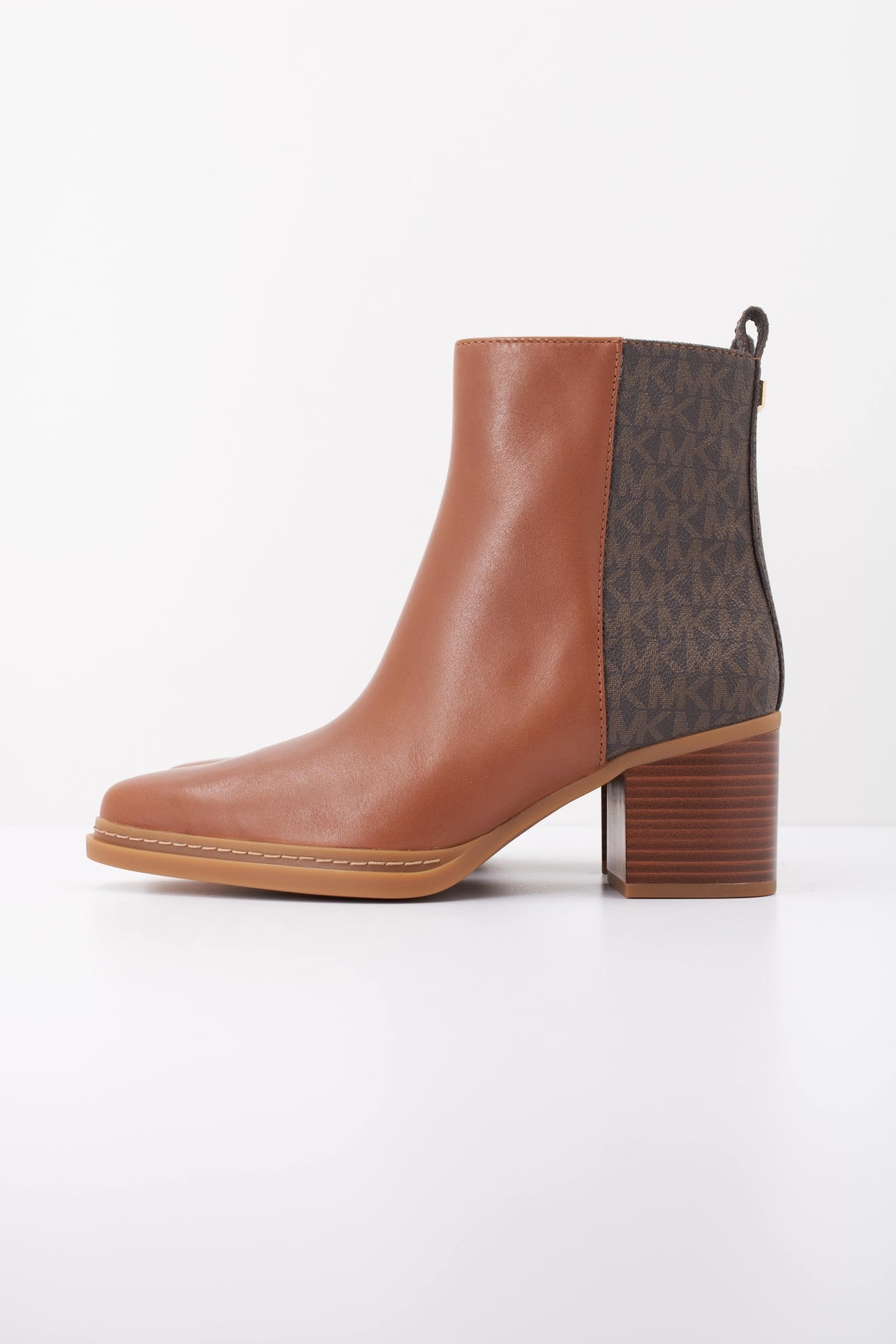 MICHAEL KORS LEX BOOTIE en color MARRON CLARO  (1)