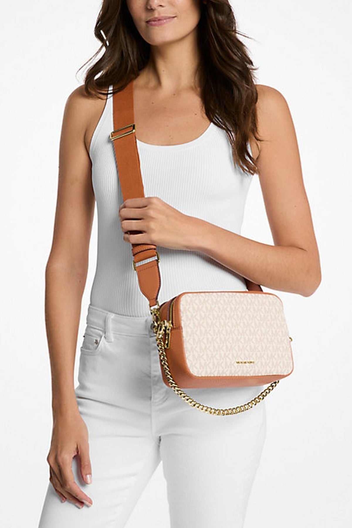 MICHAEL KORS BRYANT en color BEIS  (4)