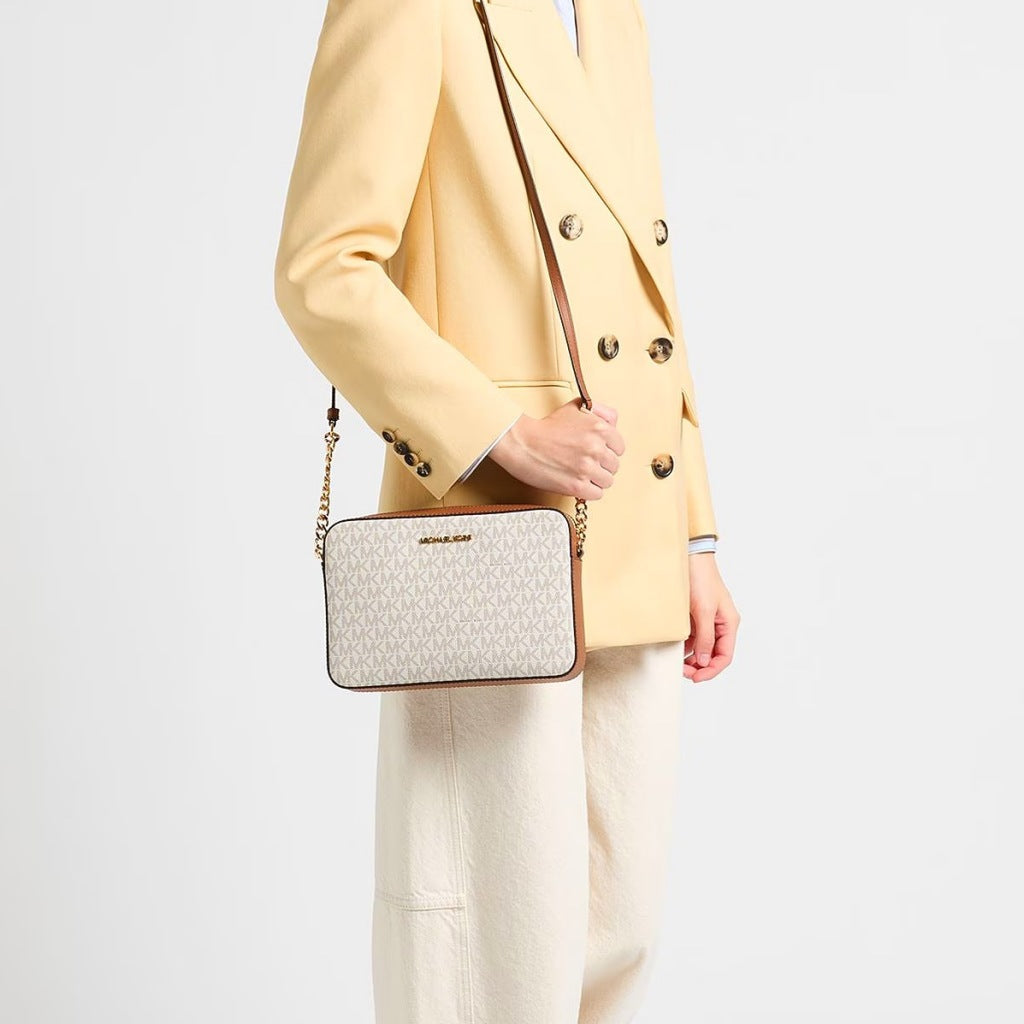 MICHAEL KORS JET SET ITEM en color BLANCO  (4)