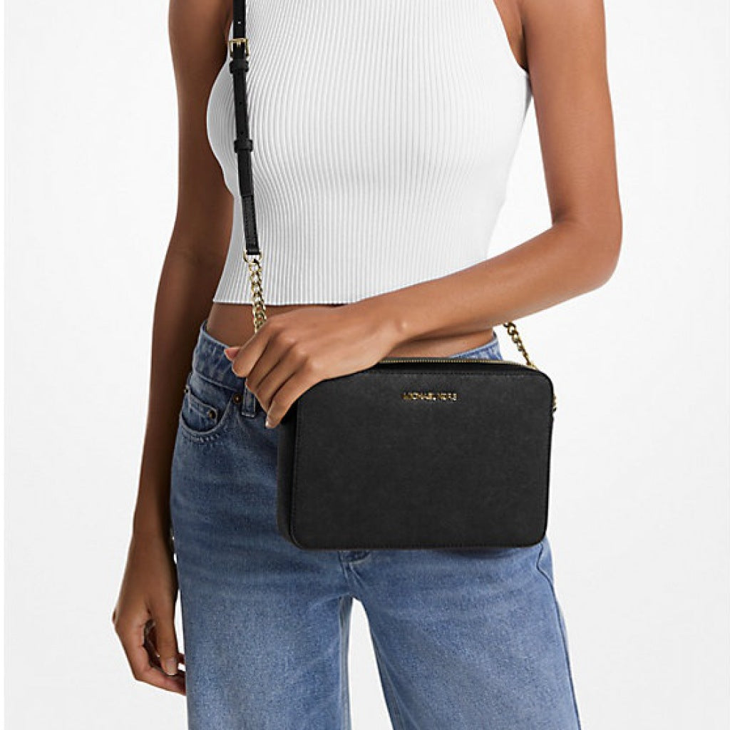 MICHAEL KORS JET SET ITEM en color NEGRO  (4)