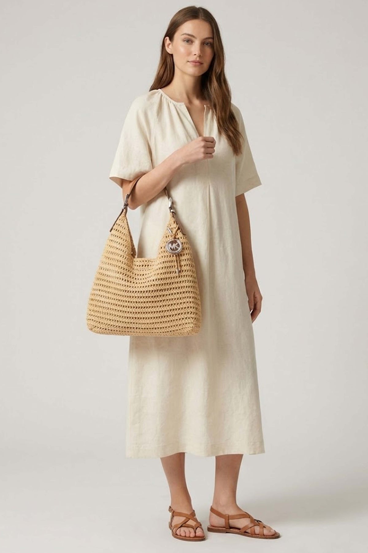 MICHAEL KORS NOLITA LG HOBO SHLDR en color MARRON CLARO  (1)