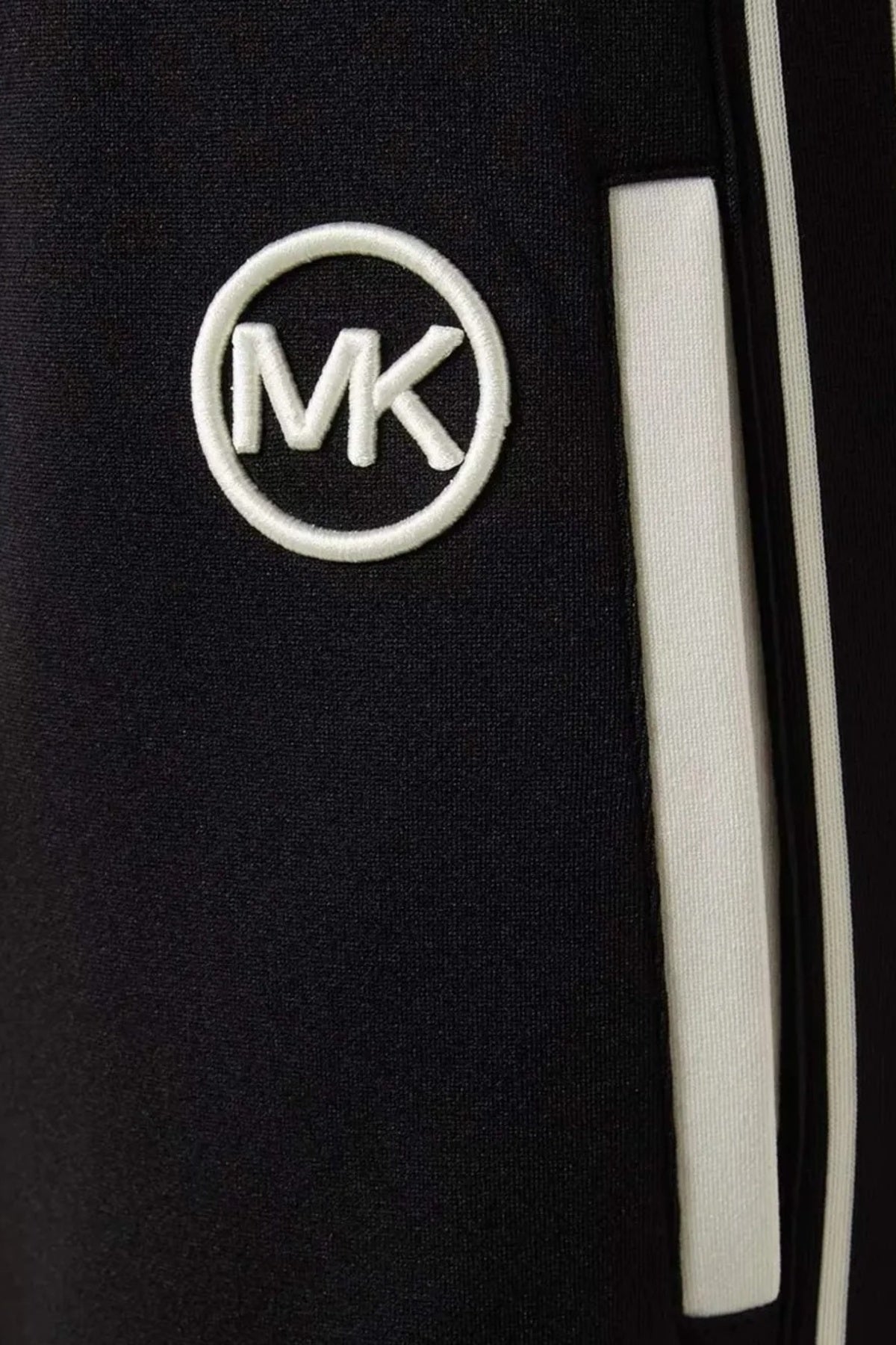 MICHAEL KORS MRYKN CONTRAST TRIM TRACK PANT en color NEGRO  (2)