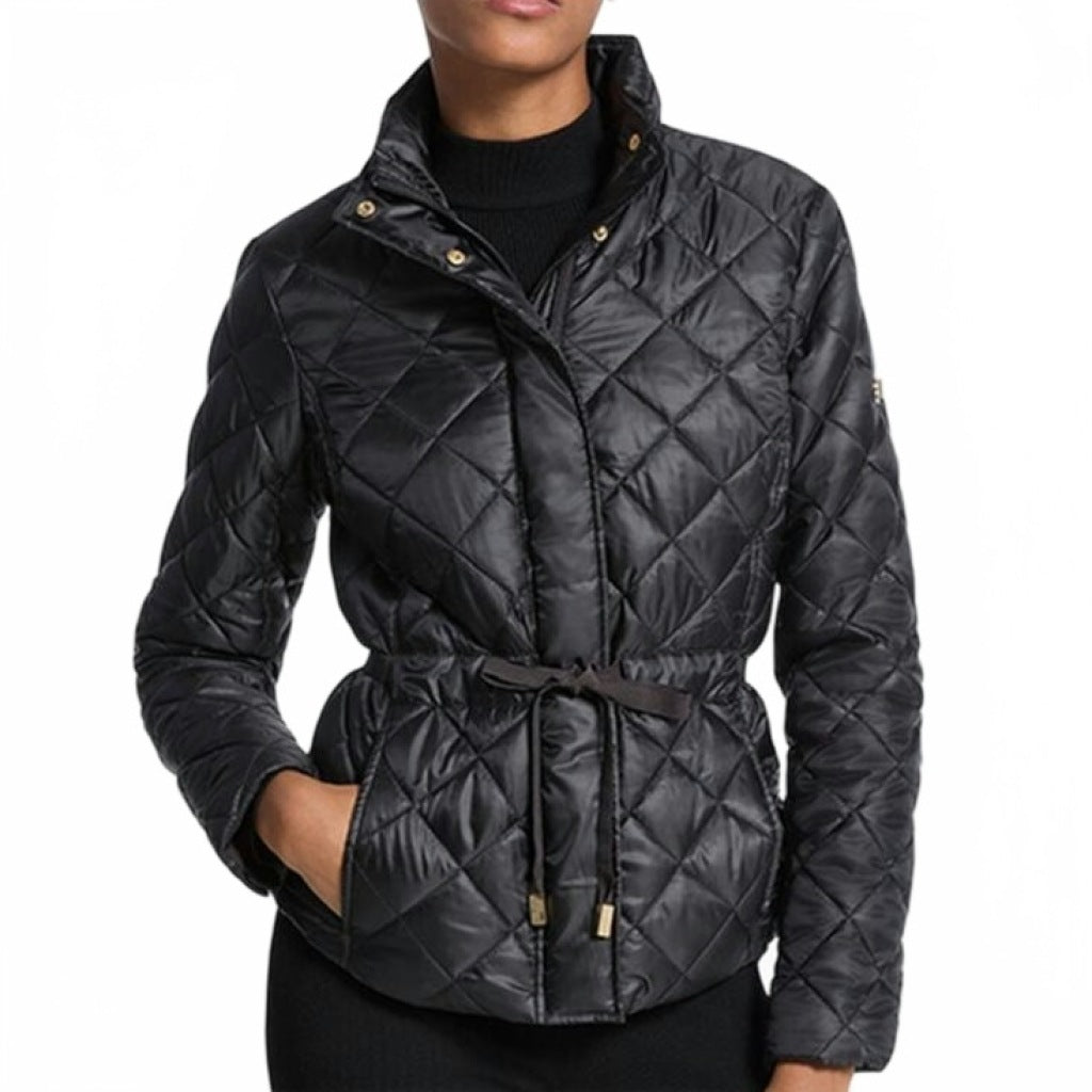 MICHAEL KORS MTIBSB ECO BELTED PCKBL PUFFR en color NEGRO  (4)