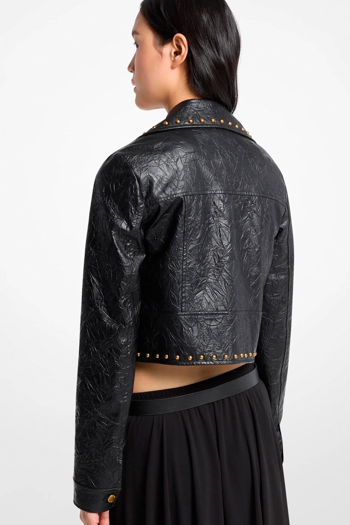 MICHAEL KORS MTLKLK STUDDED FX LEATHER JKT en color NEGRO  (2)