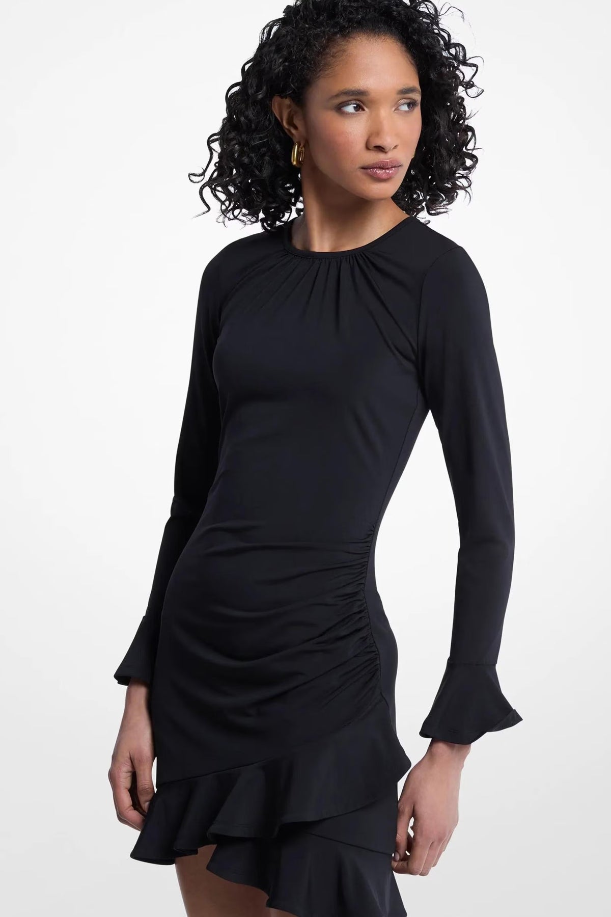 MICHAEL KORS MTJHJ RUCHED RUFFLE HEM DRESS en color NEGRO  (1)