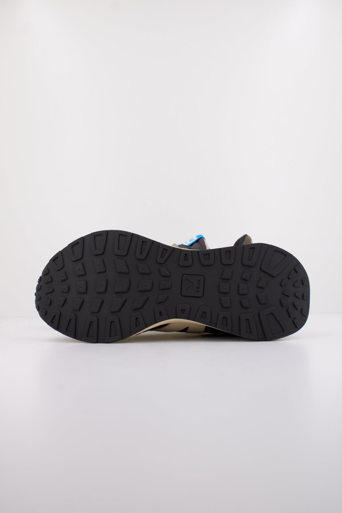 VEJA PAULISTANA en color NEGRO  (5)