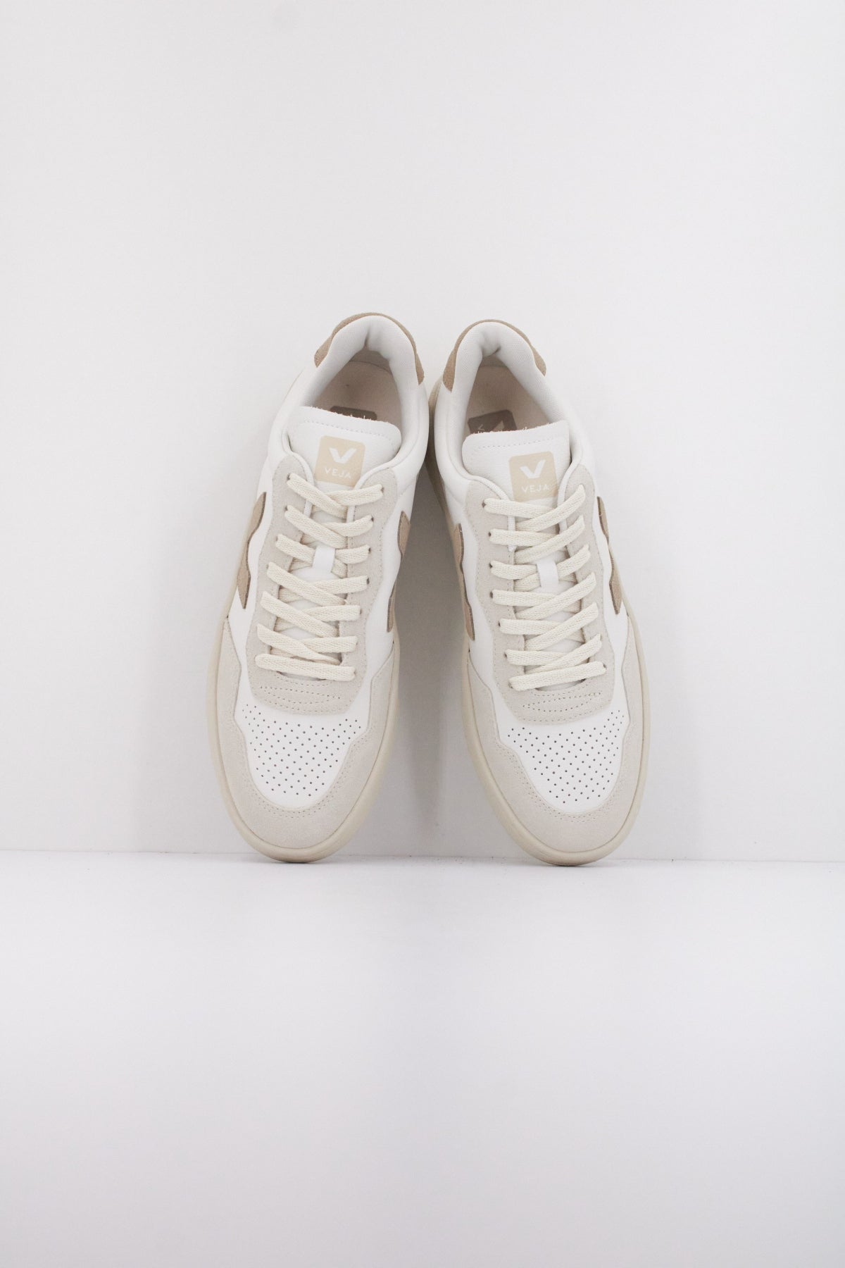 VEJA VDB en color BLANCO  (3)