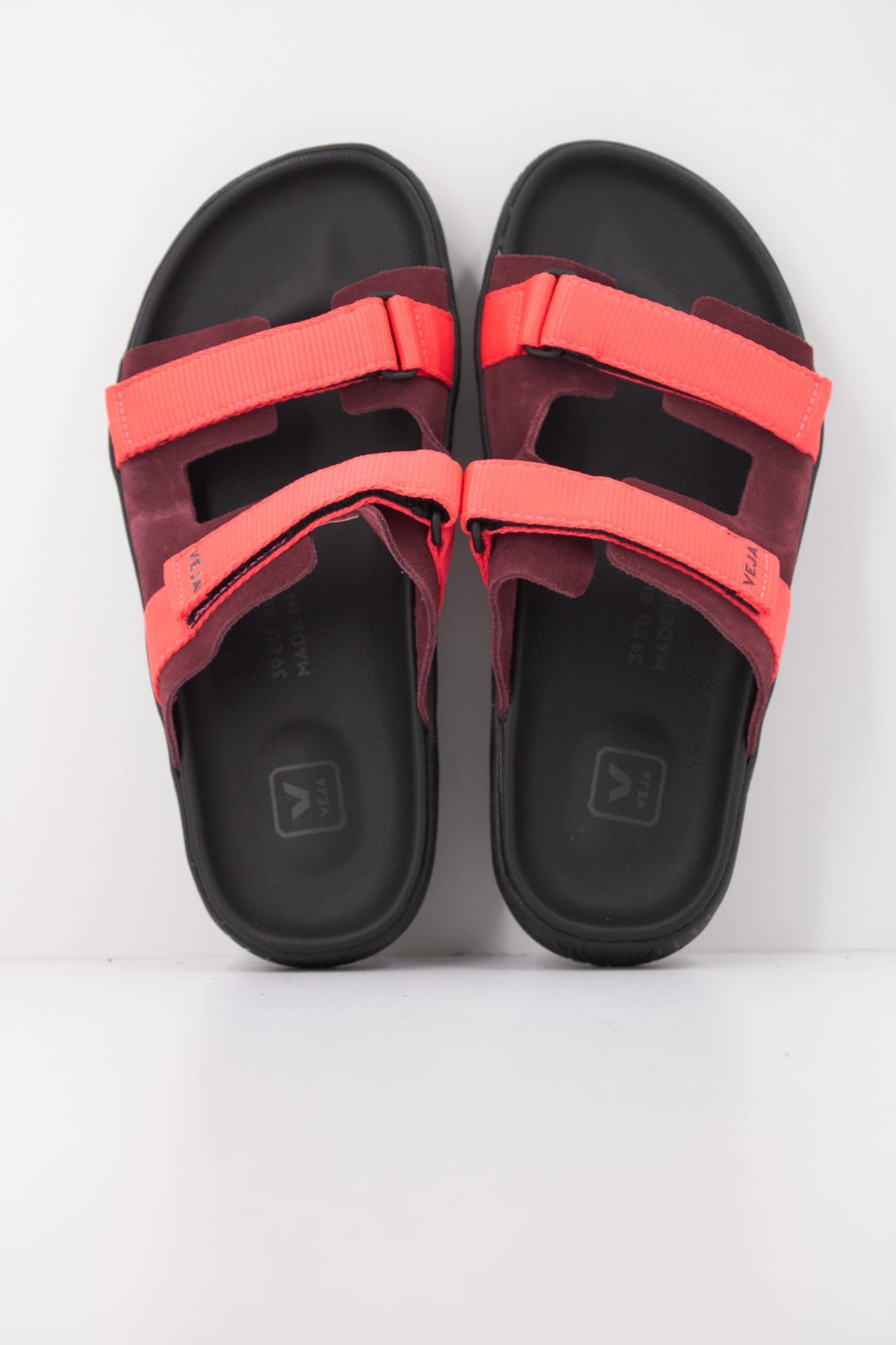 VEJA  SANDALIA ARPOADOR  en color ROSA  (3)