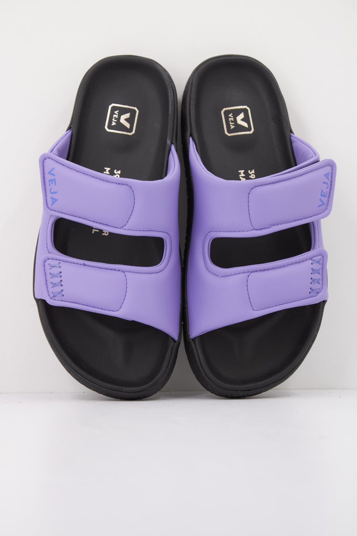 VEJA EMA en color VIOLETA  (3)