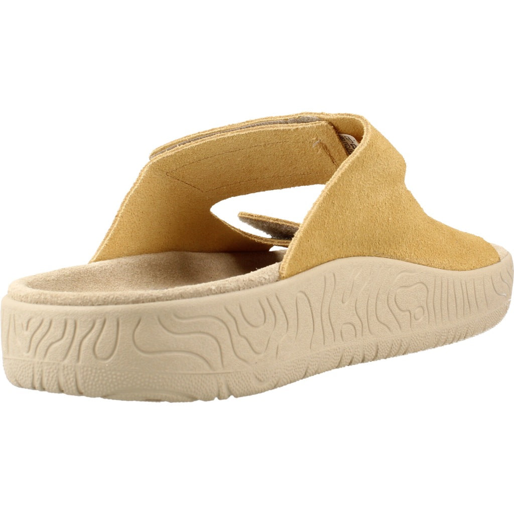VEJA SANDALIA ETNA en color AMARILLO  (3)
