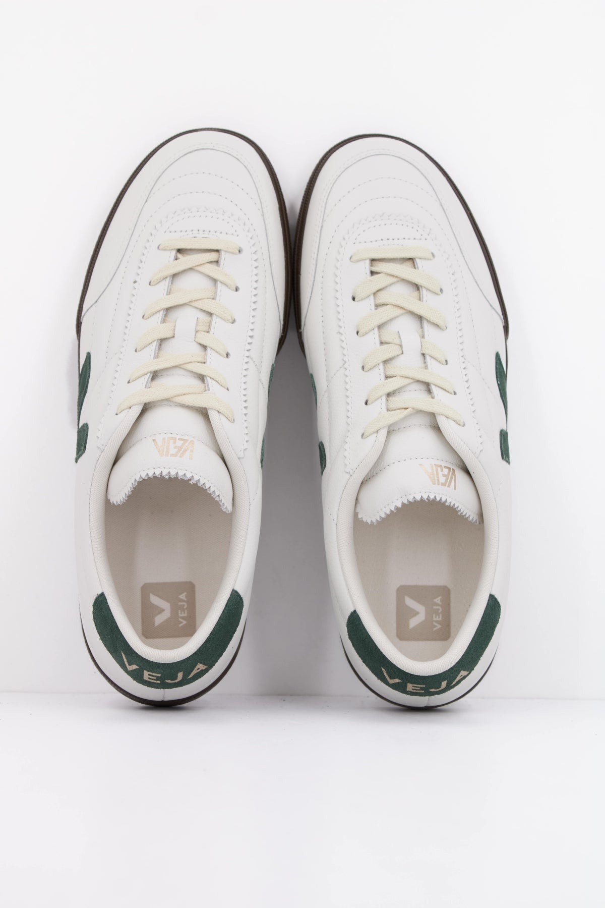 VEJA FUB  en color BLANCO  (3)
