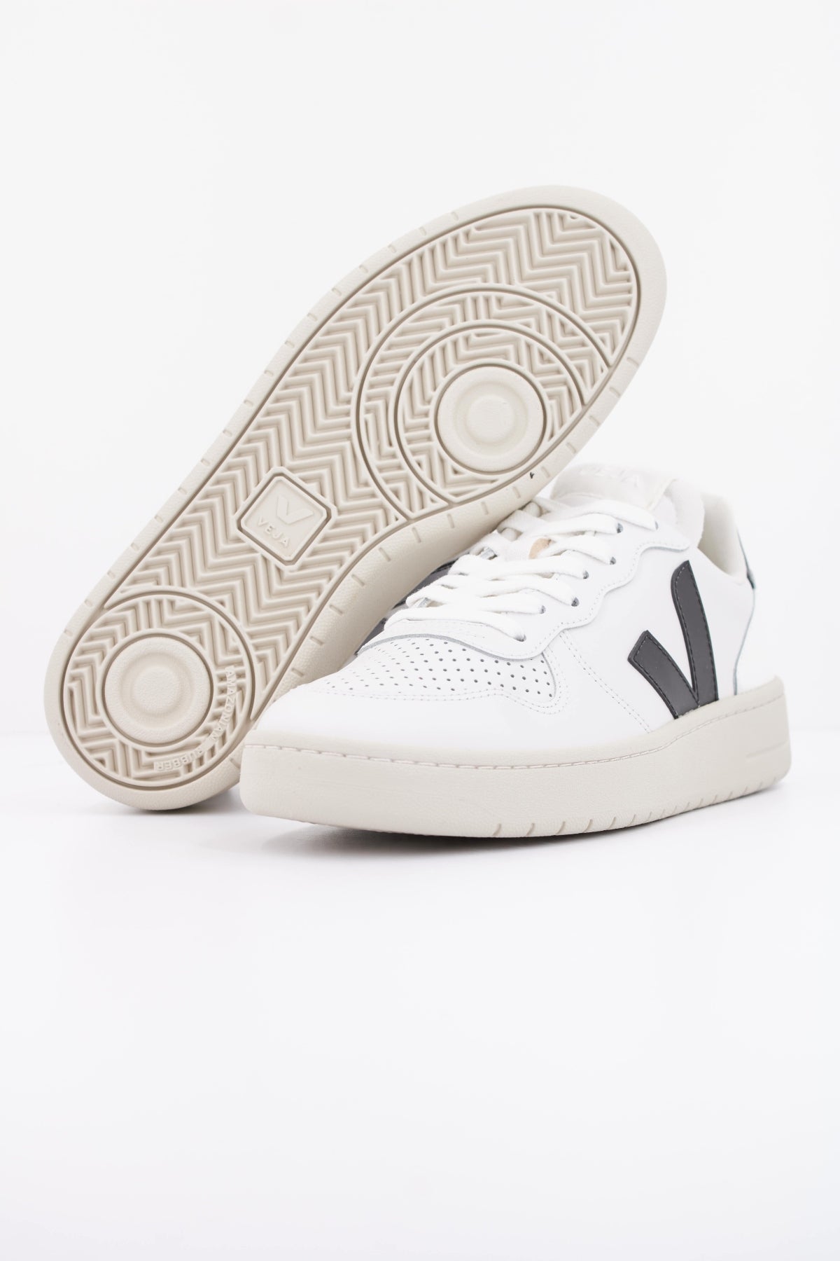 VEJA V PRIME en color BLANCO  (5)