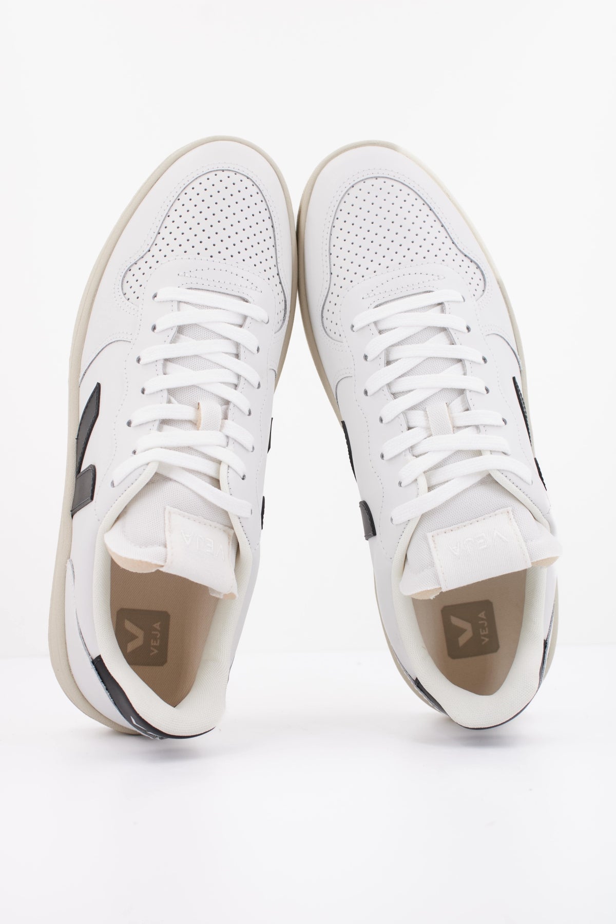 VEJA V PRIME en color BLANCO  (3)