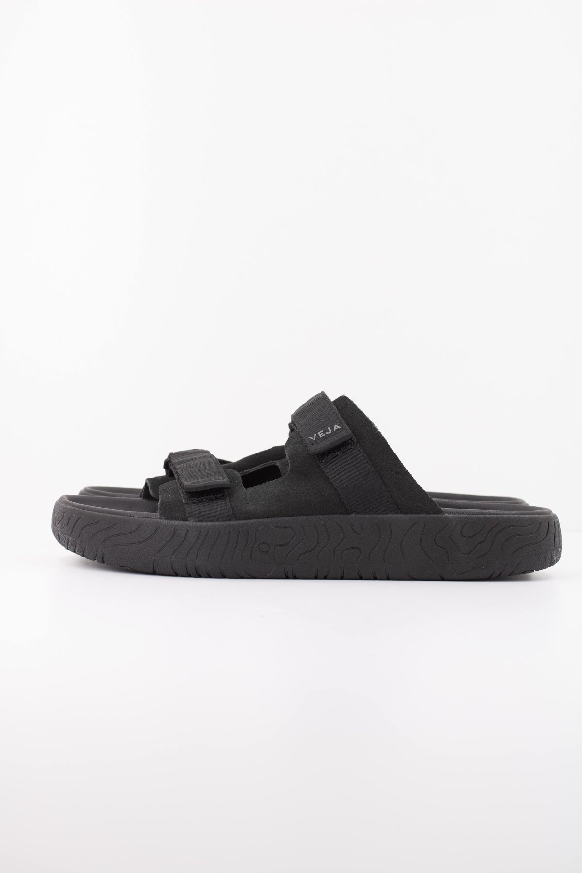 VEJA SANDALIA ARPOADOR en color NEGRO  (1)