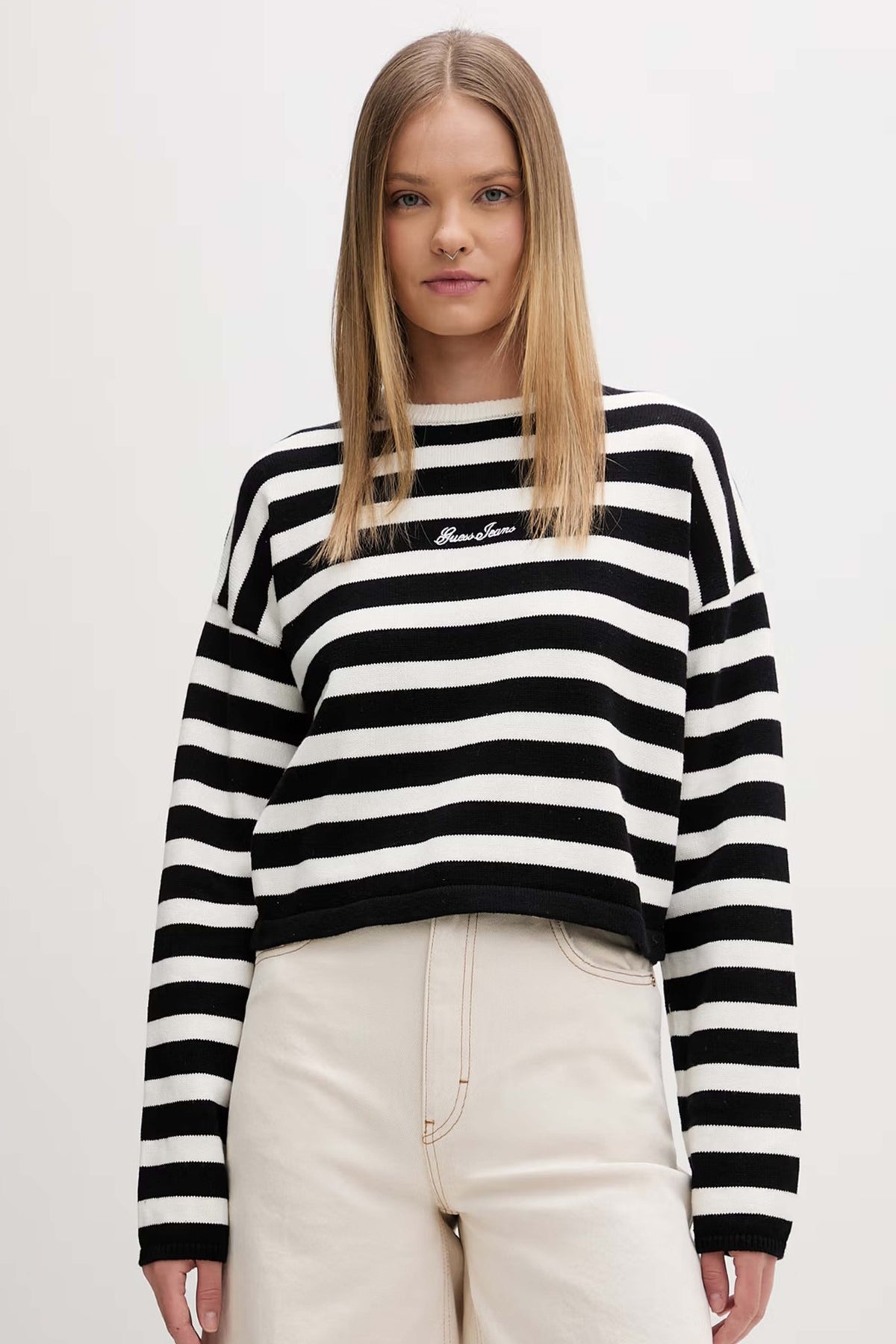 GUESS JEANS WGR ZHM  en color NEGRO  (1)