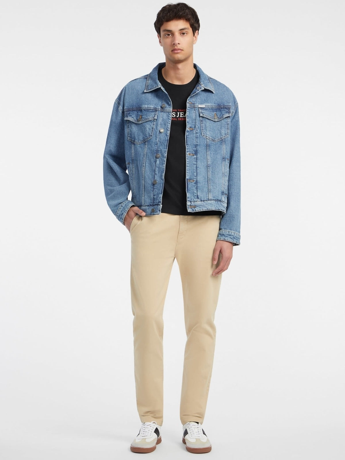 GUESS JEANS MYI KFQ en color NEGRO  (5)