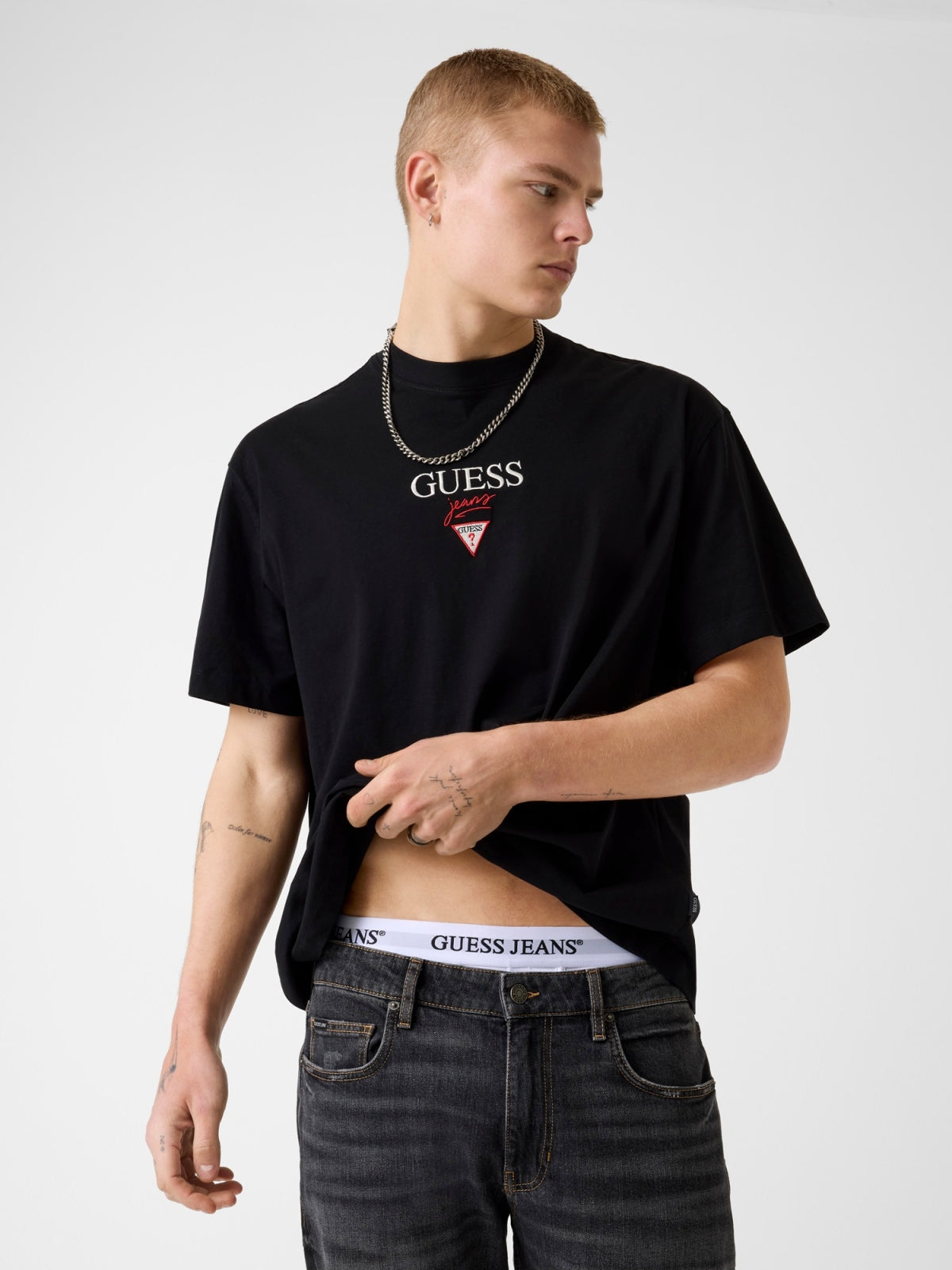 GUESS JEANS MRI KHM en color NEGRO  (1)