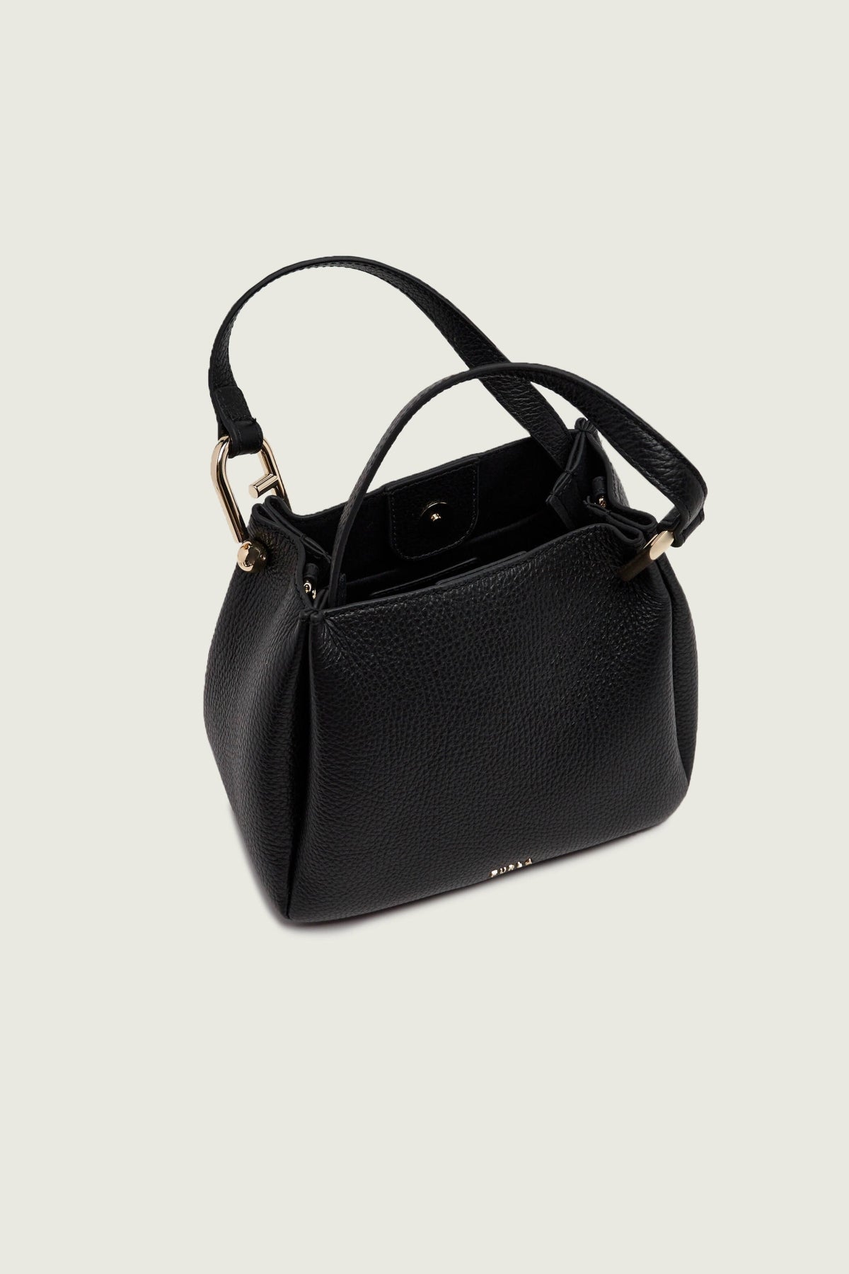 FURLA WE HSF NUVOLA MINI TOTE en color NEGRO  (3)