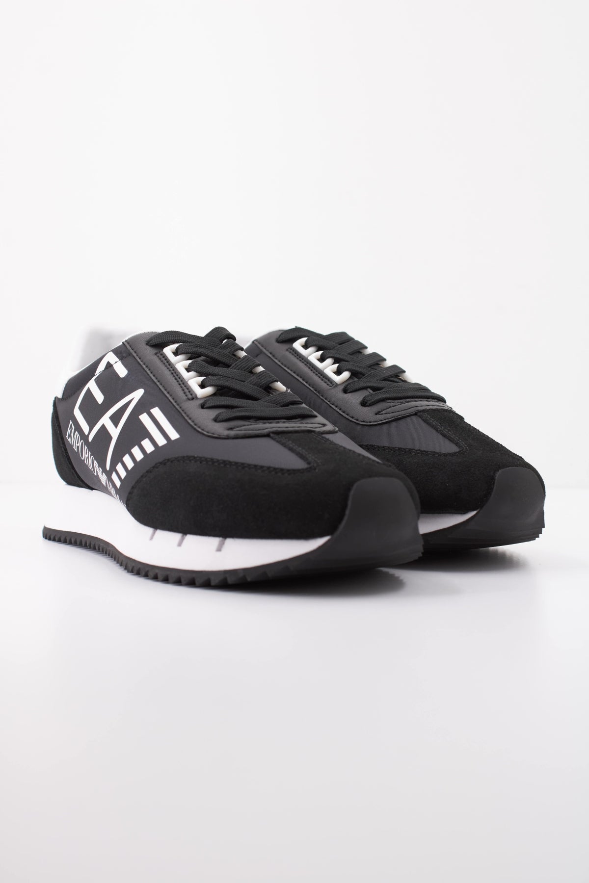 EA BY EMPORIO ARMANI X AF en color NEGRO  (2)