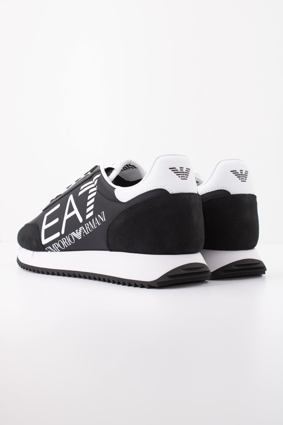EA BY EMPORIO ARMANI X AF en color NEGRO  (4)