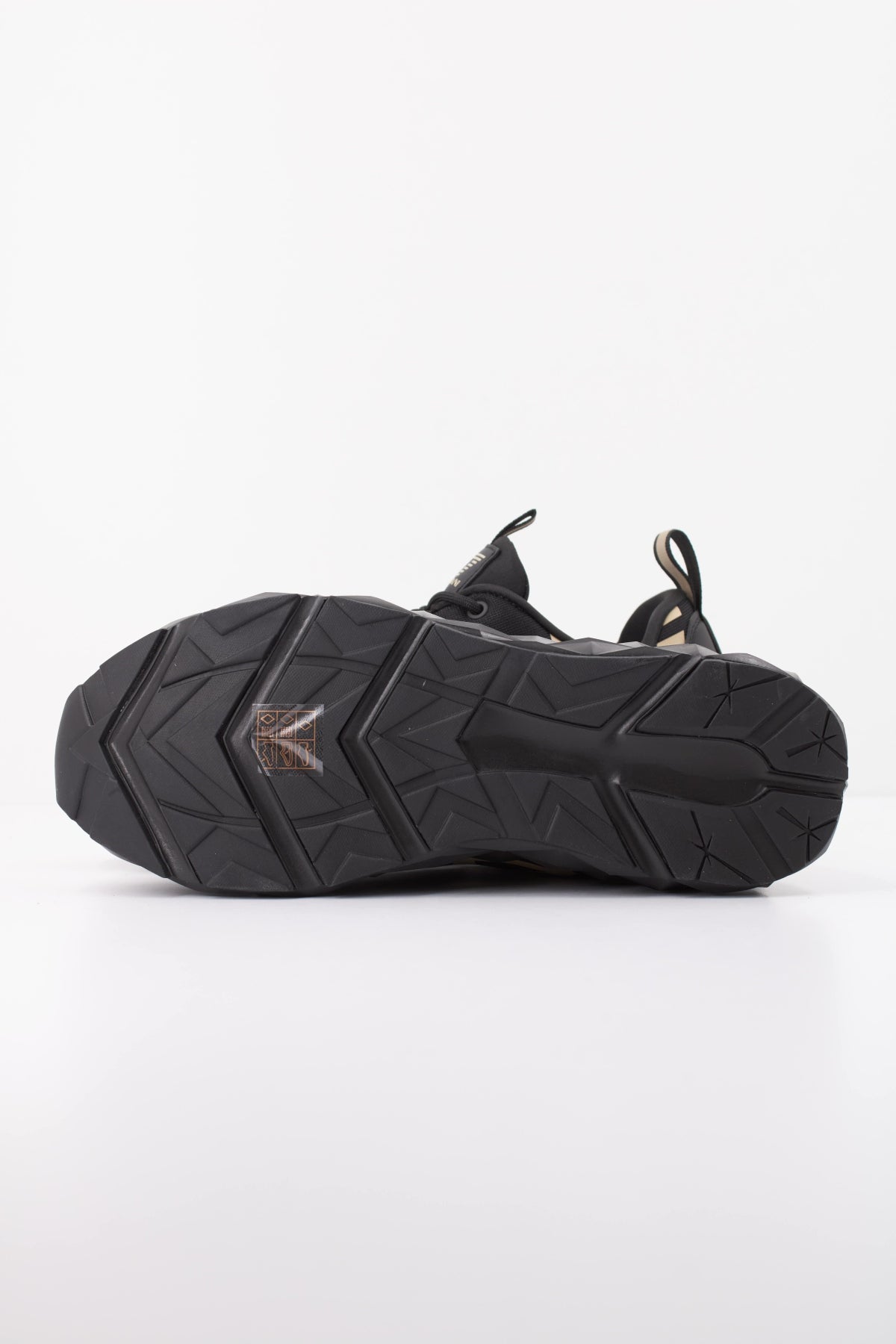EMPORIO ARMANI XX XK en color NEGRO  (5)