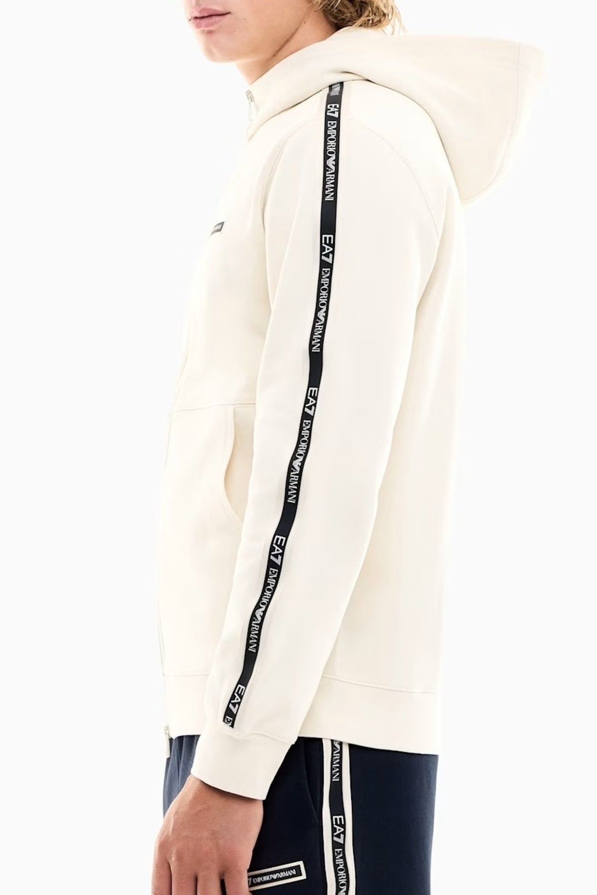 EA BY EMPORIO ARMANI M AF TRAIN LOGO SERIES en color   (3)