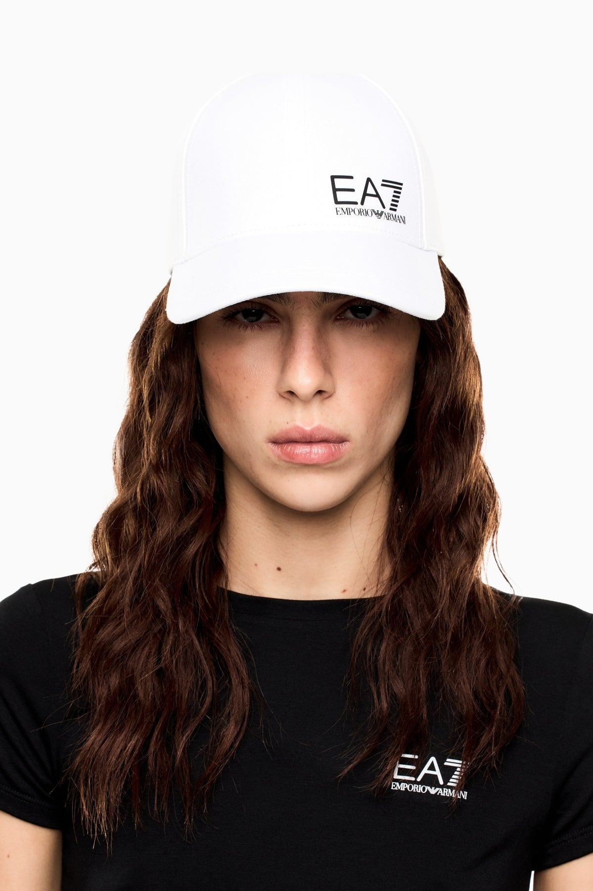 EA BY EMPORIO ARMANI X AF BASEBALL HAT en color BLANCO  (4)