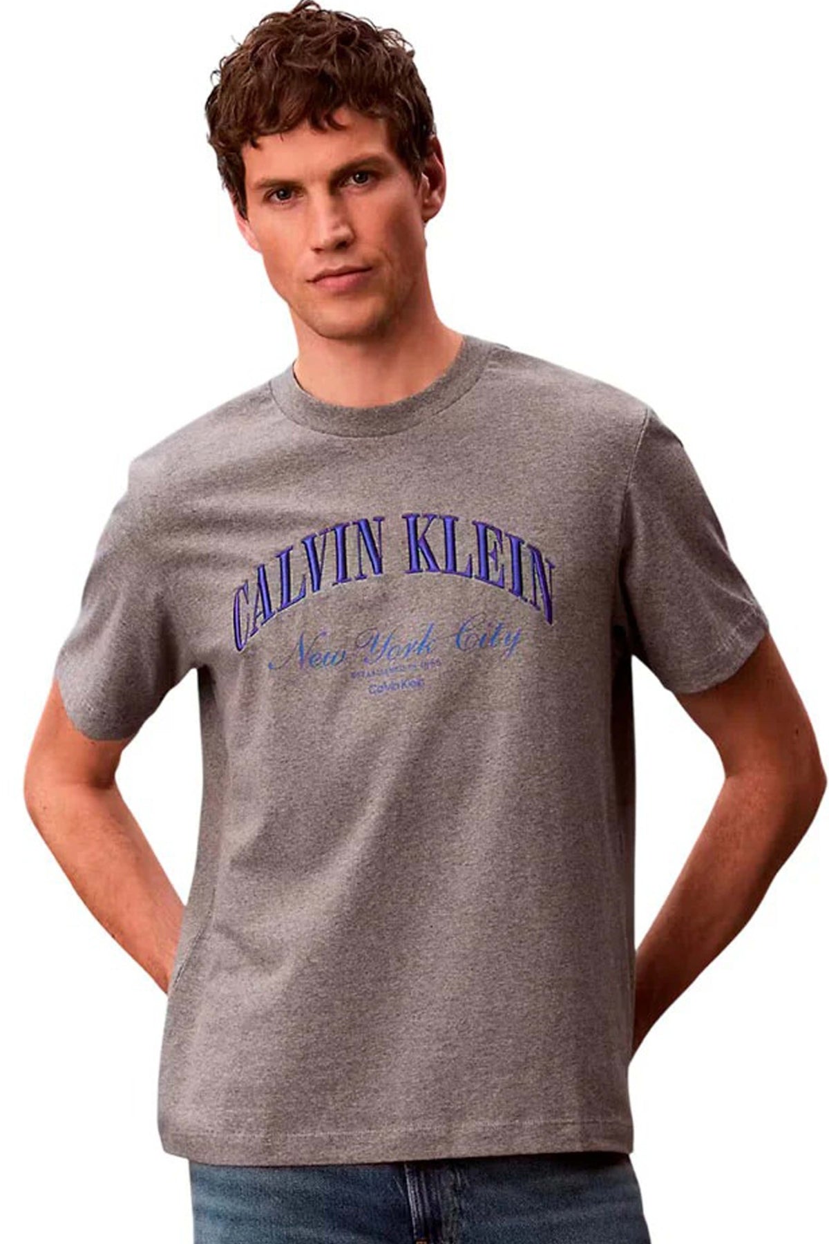 CALVIN KLEIN JEANS MARCH GRAPHIC SEASON en color GRIS  (1)