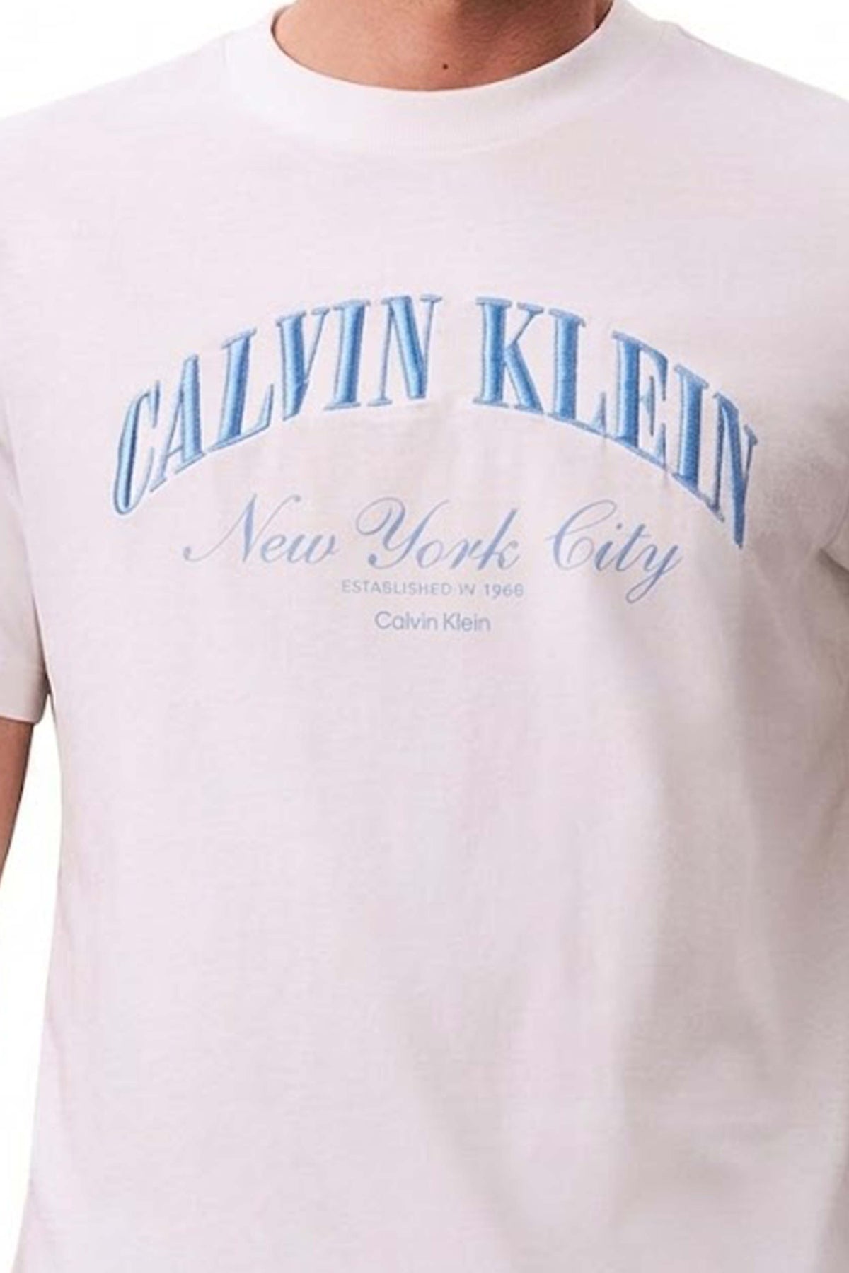 CALVIN KLEIN JEANS MARCH GRAPHIC SEASON en color BLANCO  (2)