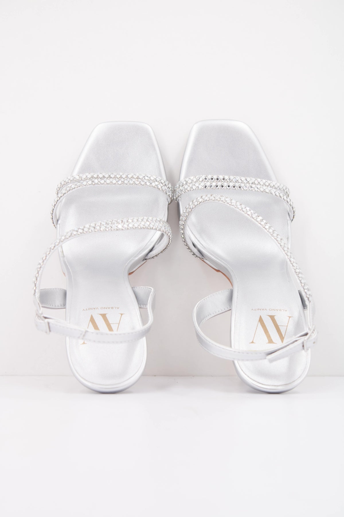 ALBANO VANITY AV en color PLATA  (3)