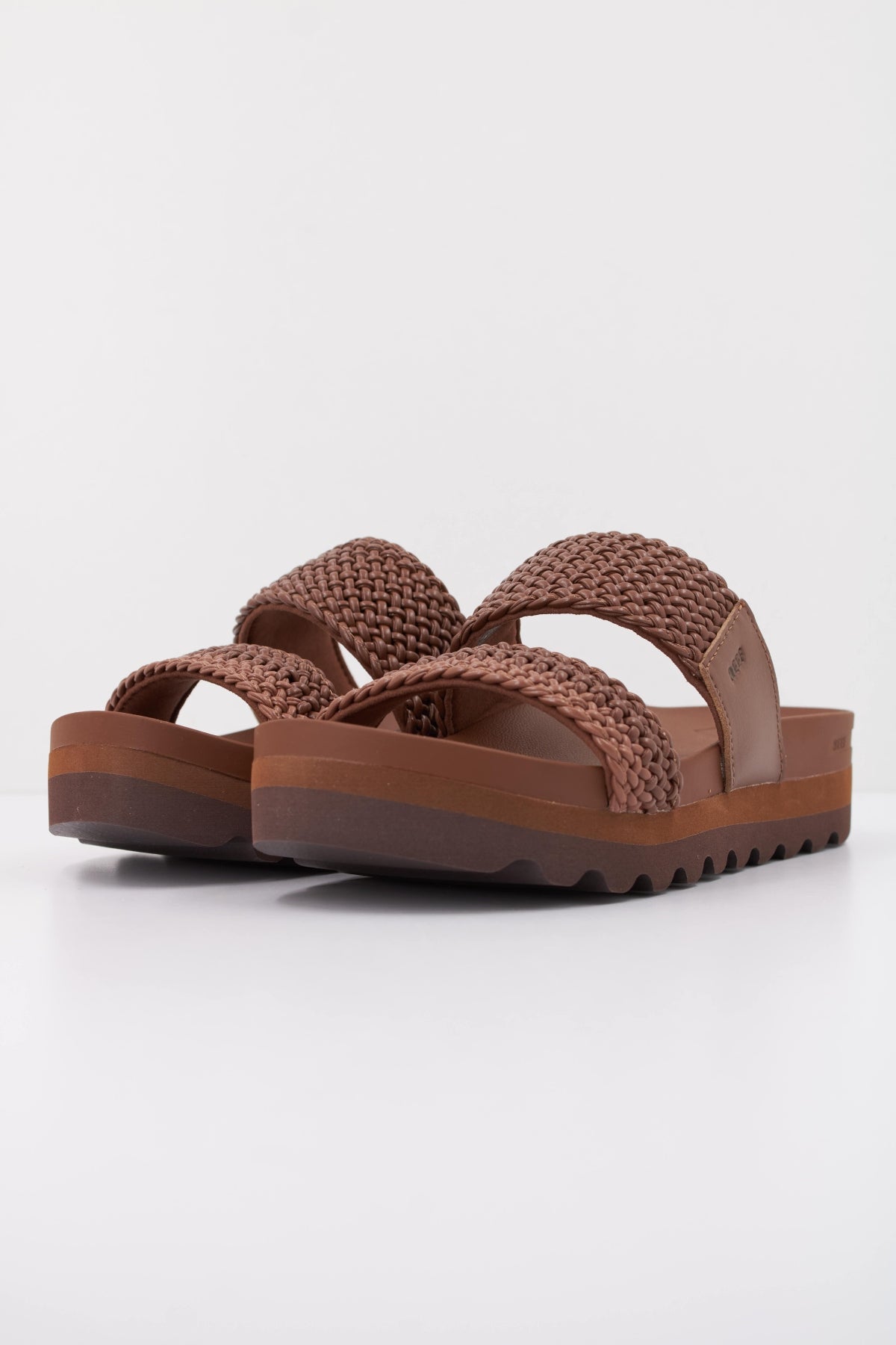 REEF CUSHION VISTA HI en color MARRON  (2)