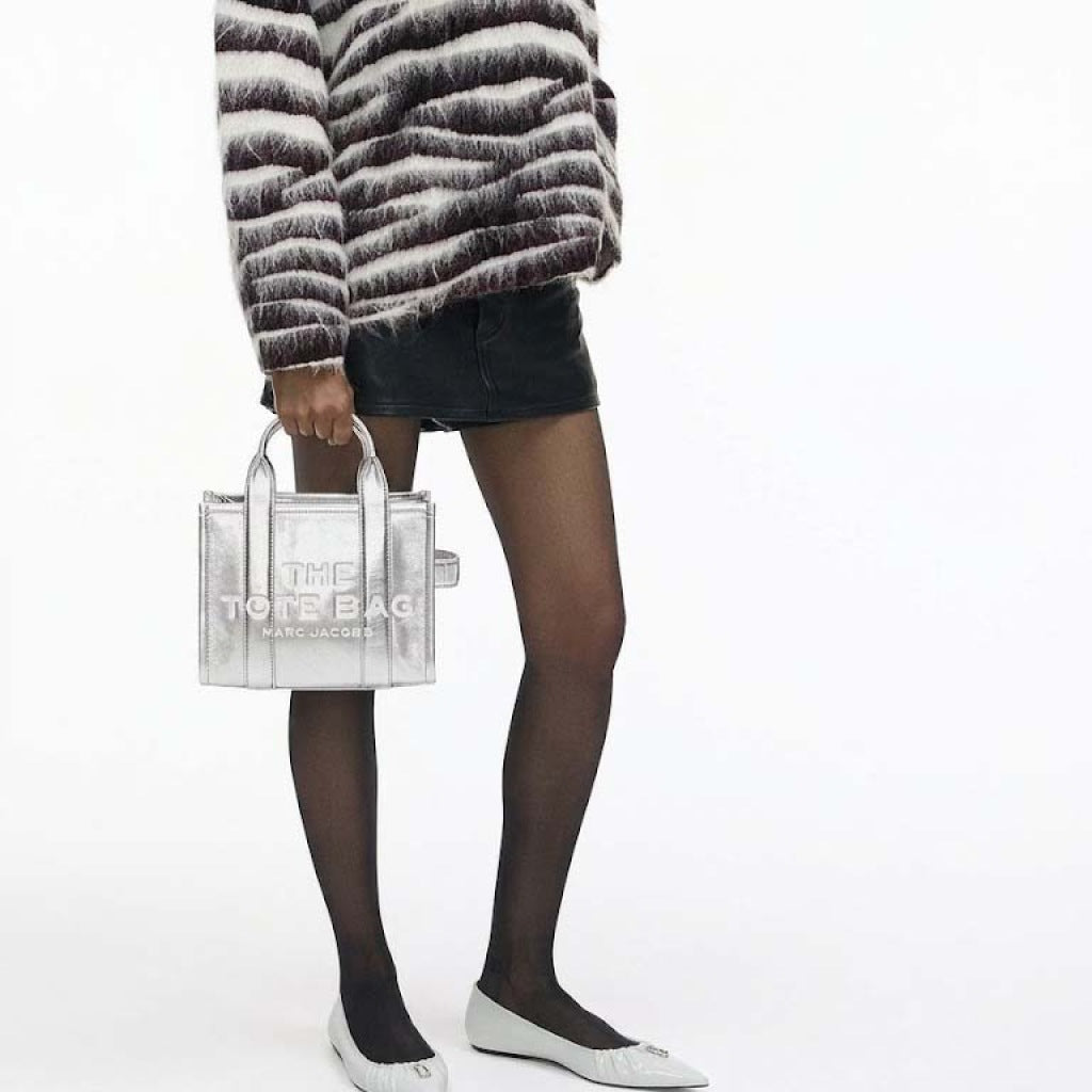 MARC JACOBS FHTTH  en color PLATA  (6)