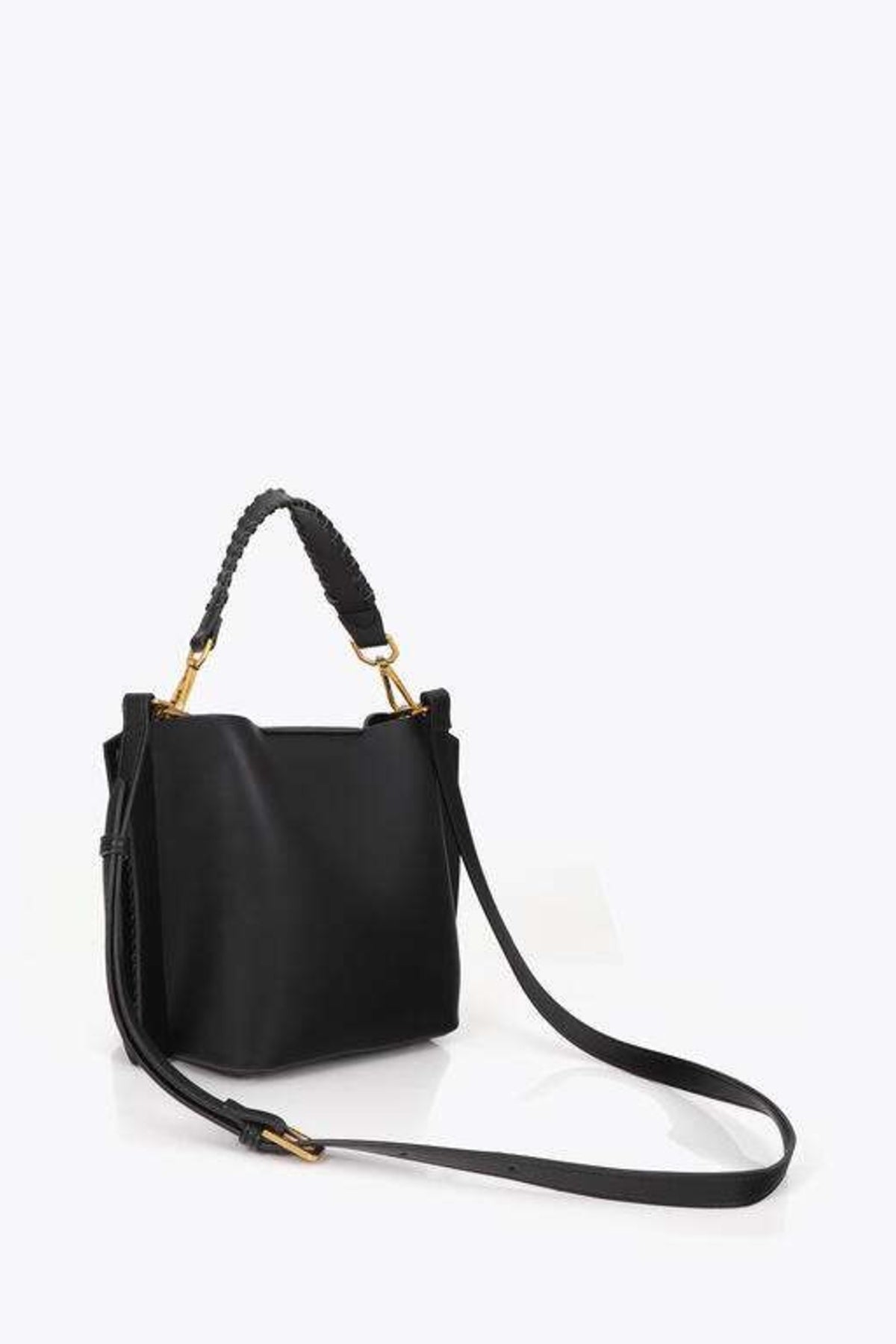 LOLA CASADEMUNT CROSSBODY BAG WITH CHAIN DETAIL AND LEOP en color NEGRO  (2)