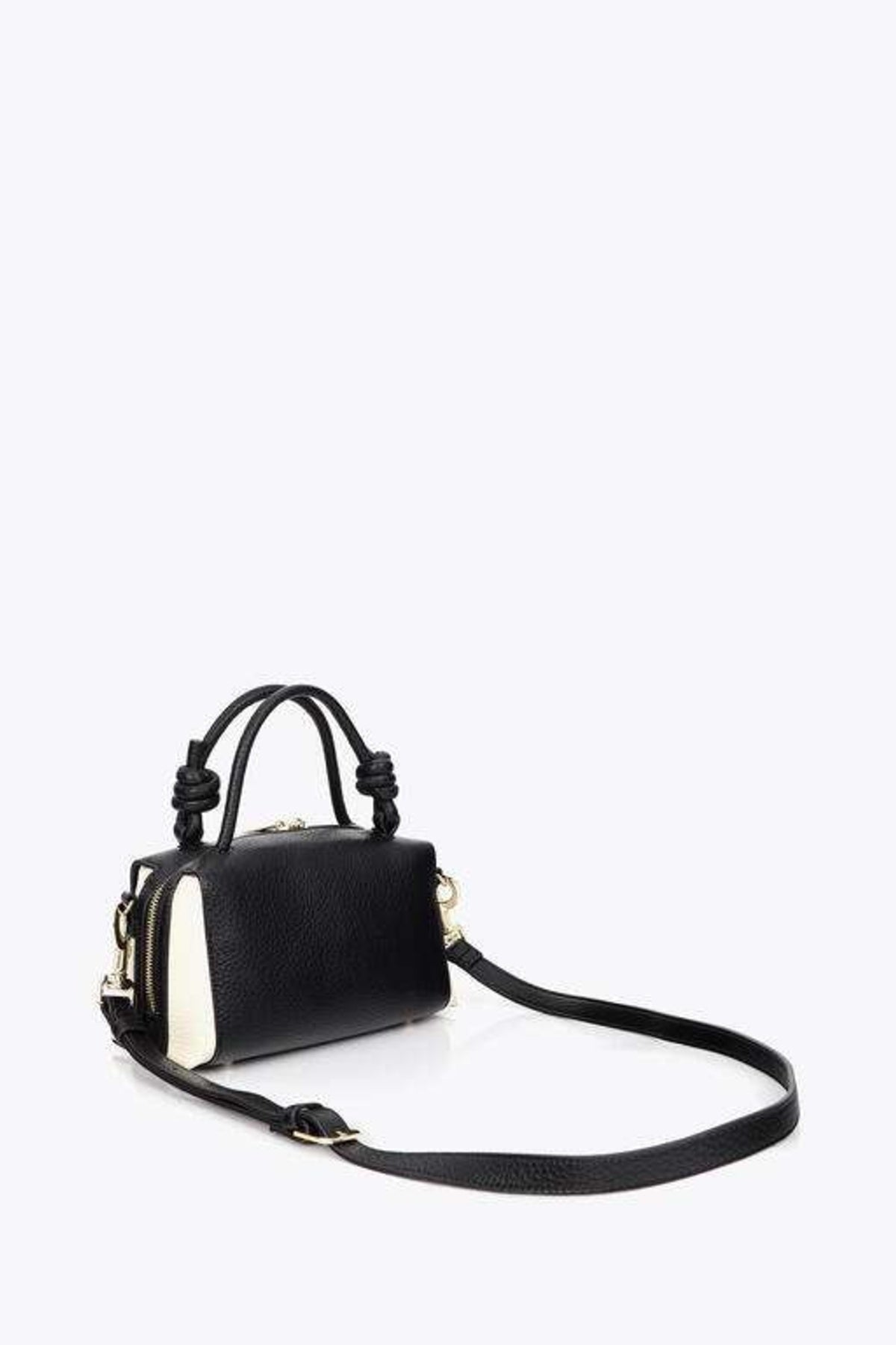 LOLA CASADEMUNT TWO-TONE FAUX LEATHER SHOULDER BAG en color NEGRO  (2)