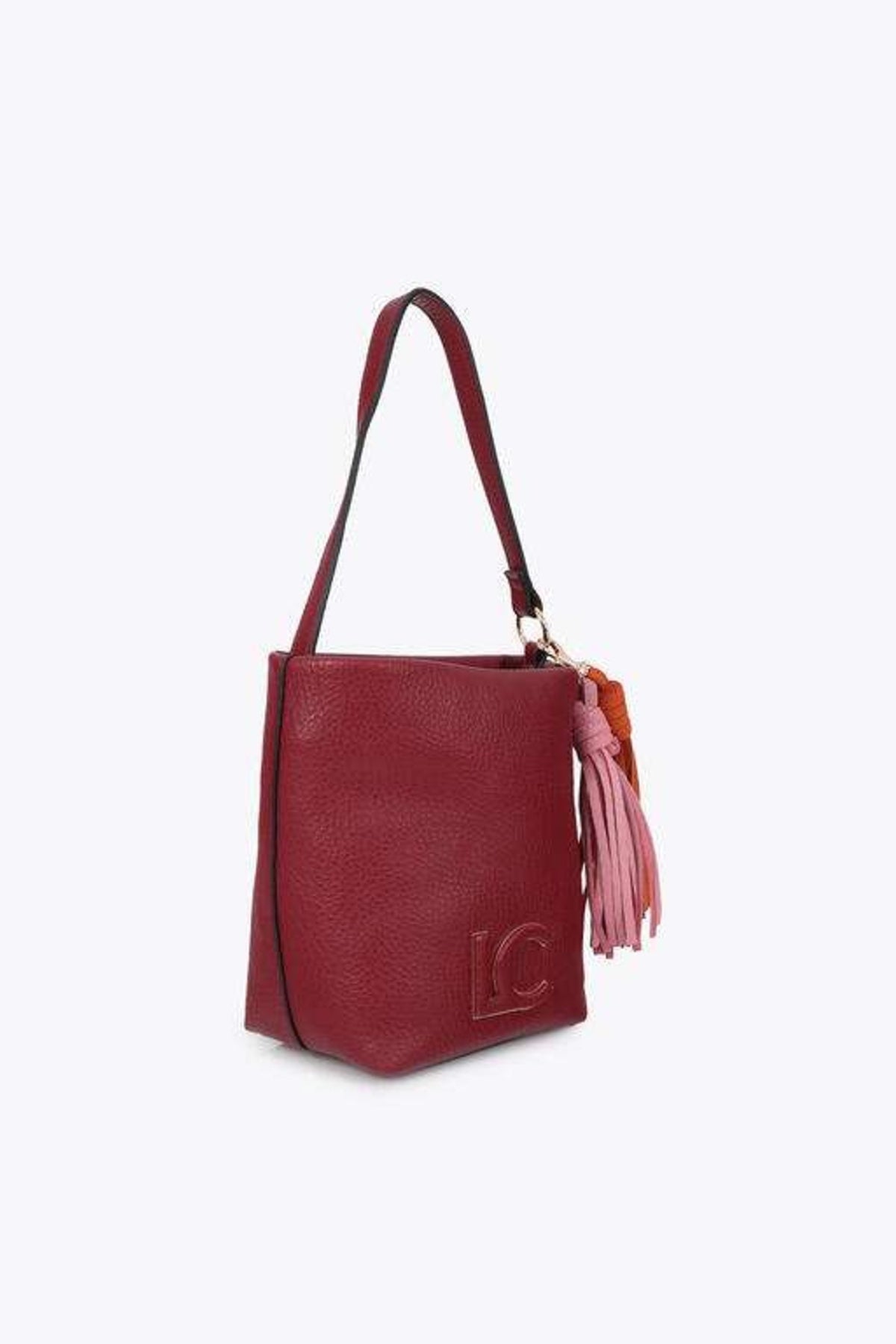 LOLA CASADEMUNT FAUX LEATHER SHOULDER BAG WITH POMPOMS en color ROJO  (3)