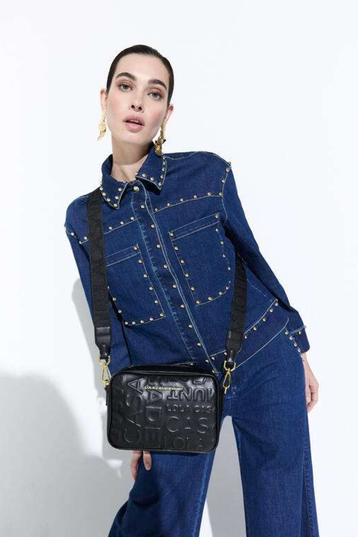 LOLA CASADEMUNT BASIC SHOULDER BAG en color NEGRO  (1)