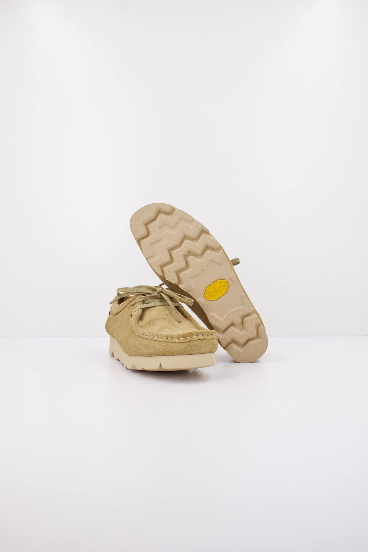 CLARKS ORIGINALS WALLABEE en color MARRON CLARO  (4)