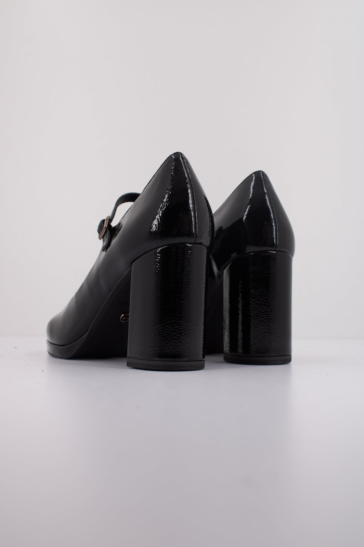 TAMARIS   en color NEGRO  (4)