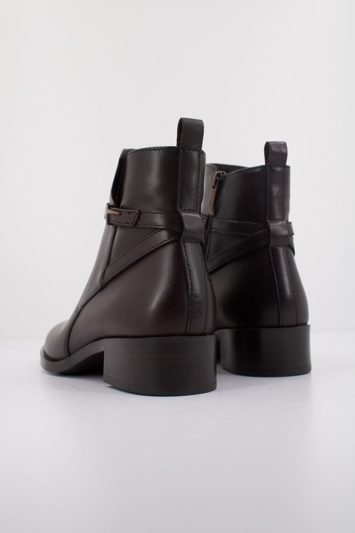 TAMARIS   en color MARRON  (4)