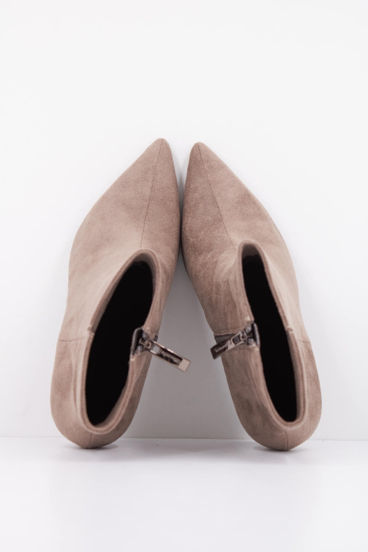 TAMARIS   BOTIN TACON en color BEIS  (3)
