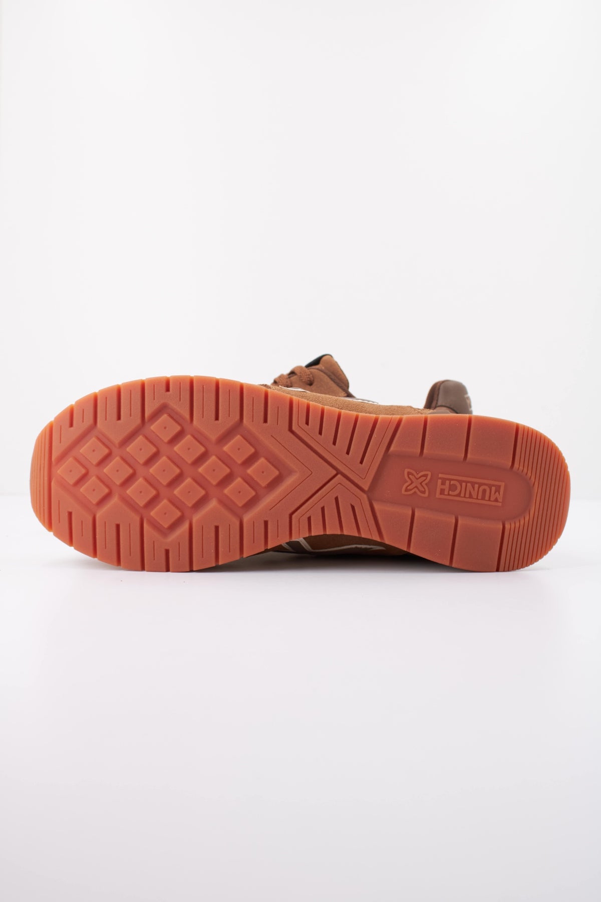 MUNICH SPORT DASH PREMIUM  en color MARRON  (5)