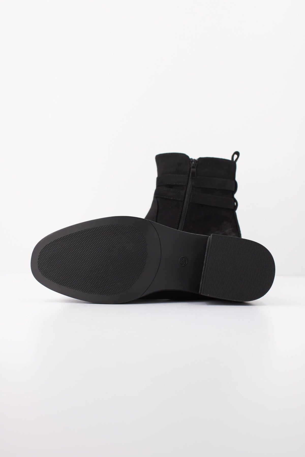 CLAUDIA GHIZZANI WY en color NEGRO  (5)