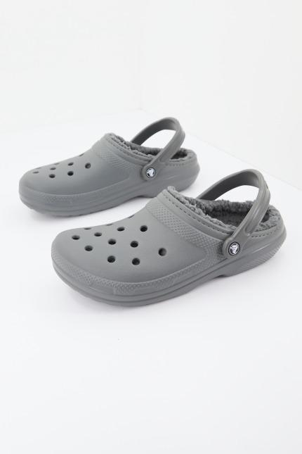 CROCS CLASSIC LINED CLOG en color GRIS  (1)