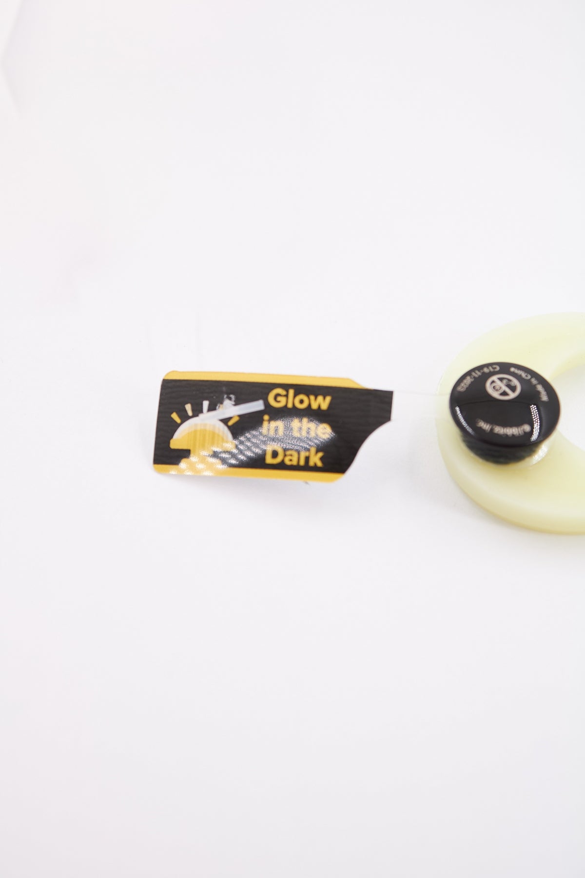 CROCS JIBBITS CHARMS LUNA en color AMARILLO  (3)