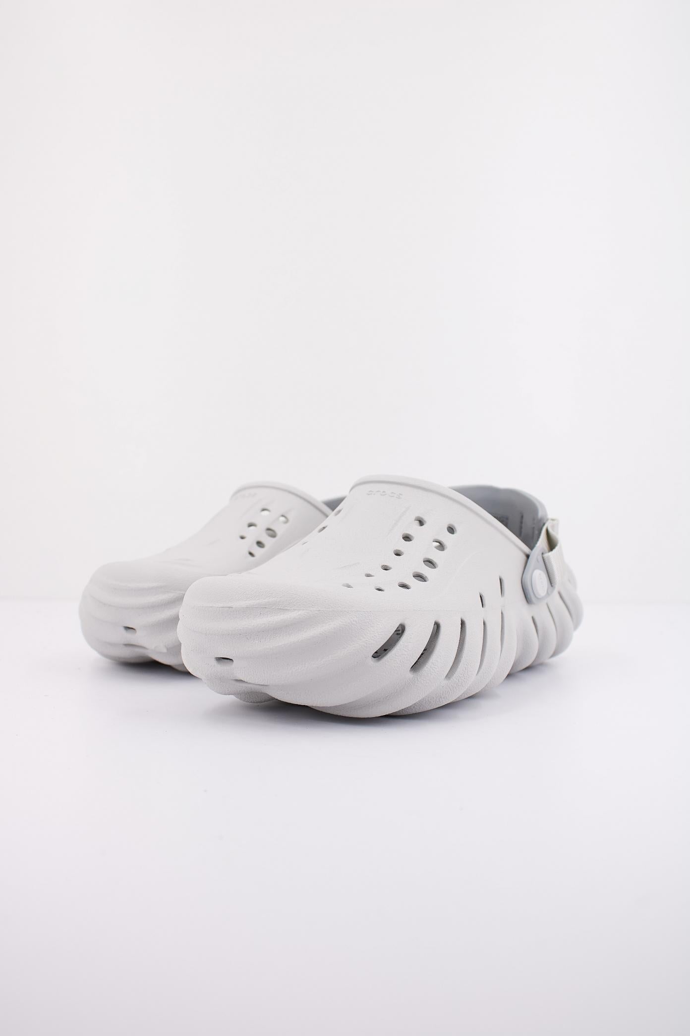 CROCS ECHO CLOG en color GRIS  (2)