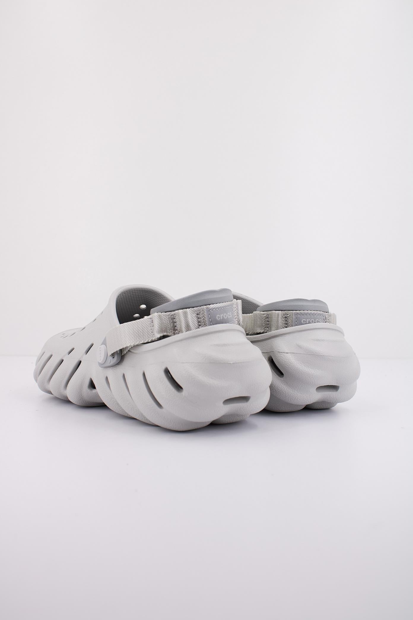 CROCS ECHO CLOG en color GRIS  (4)