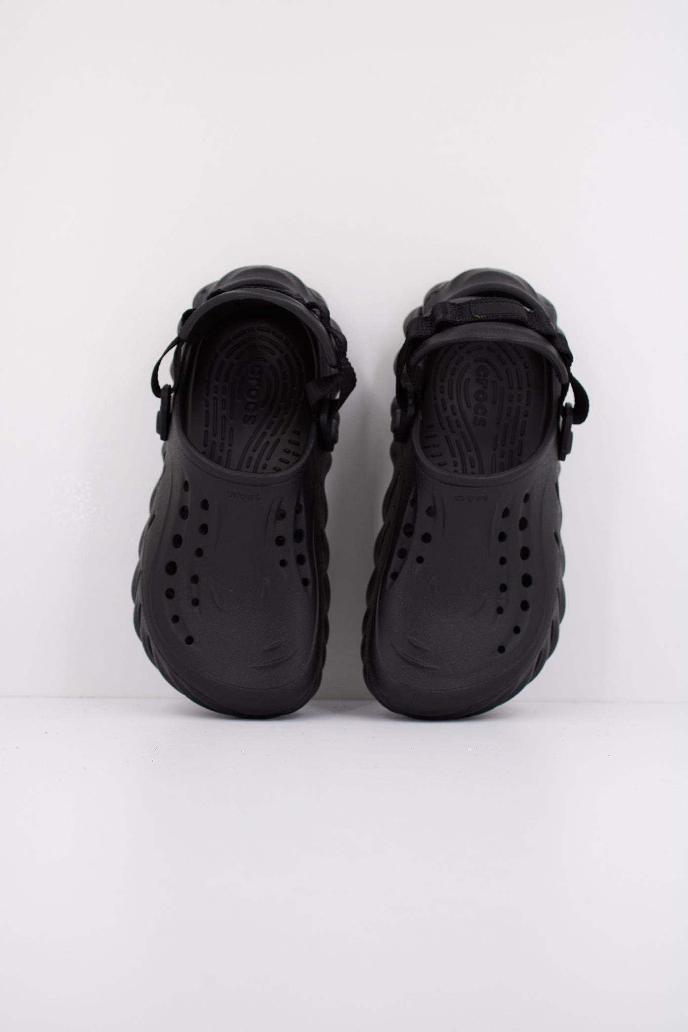 CROCS  en color NEGRO  (3)